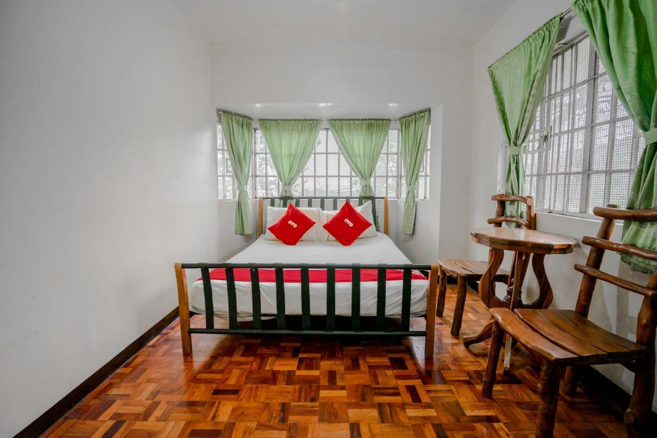 Oyo 760 Tiptop Vacation Homes Baguio City Esterno foto