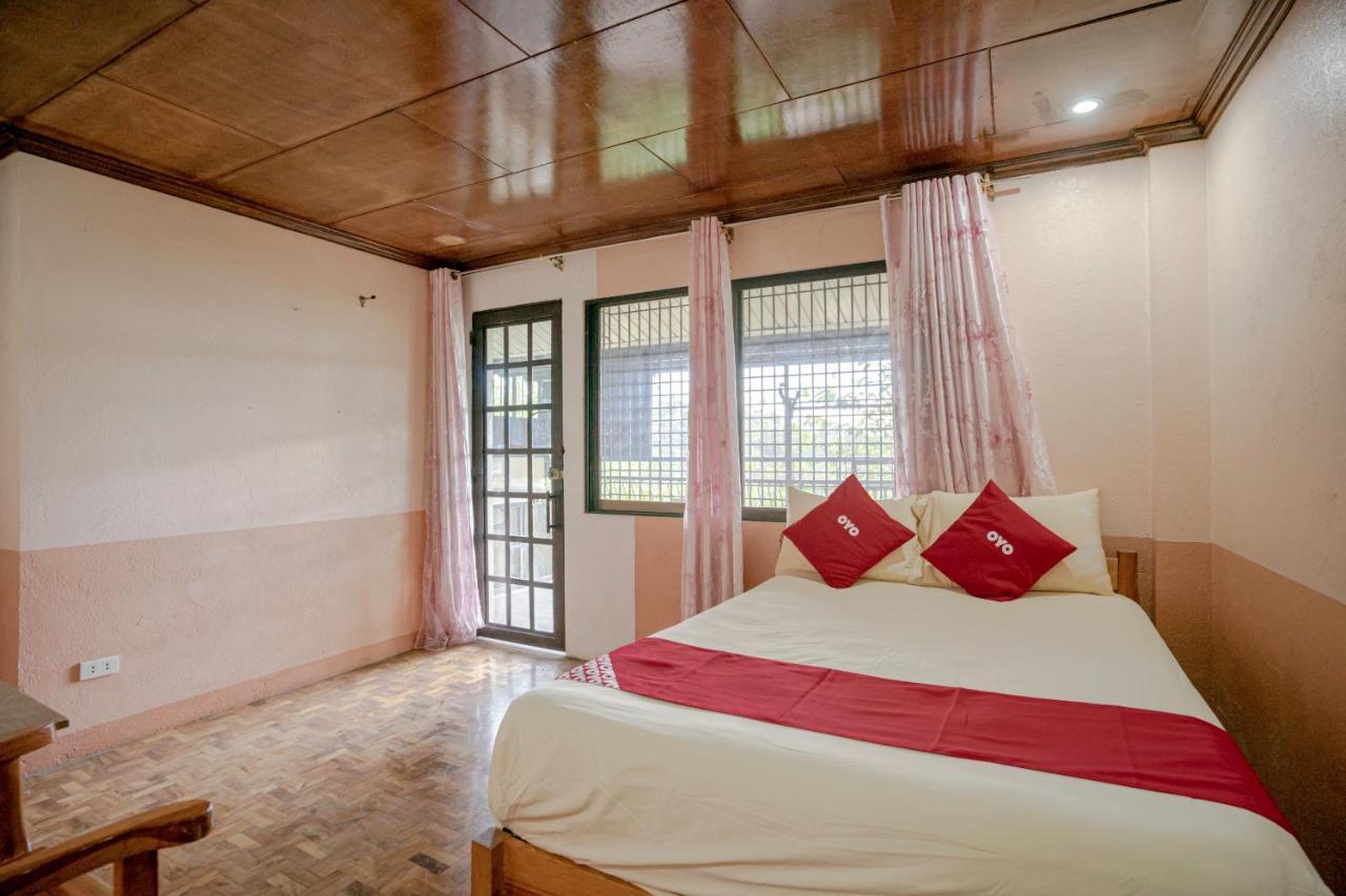 Oyo 760 Tiptop Vacation Homes Baguio City Esterno foto