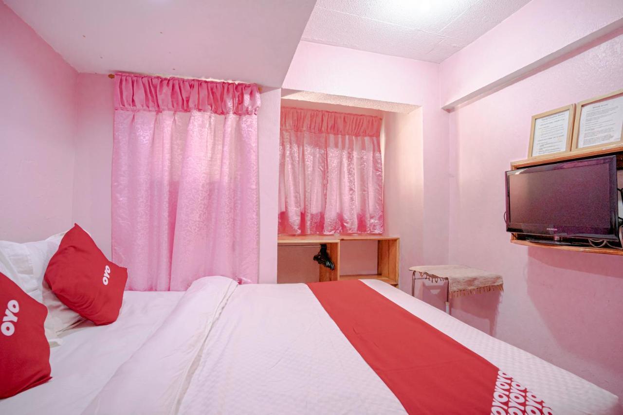 Oyo 760 Tiptop Vacation Homes Baguio City Esterno foto