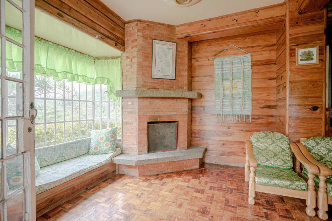 Oyo 760 Tiptop Vacation Homes Baguio City Esterno foto