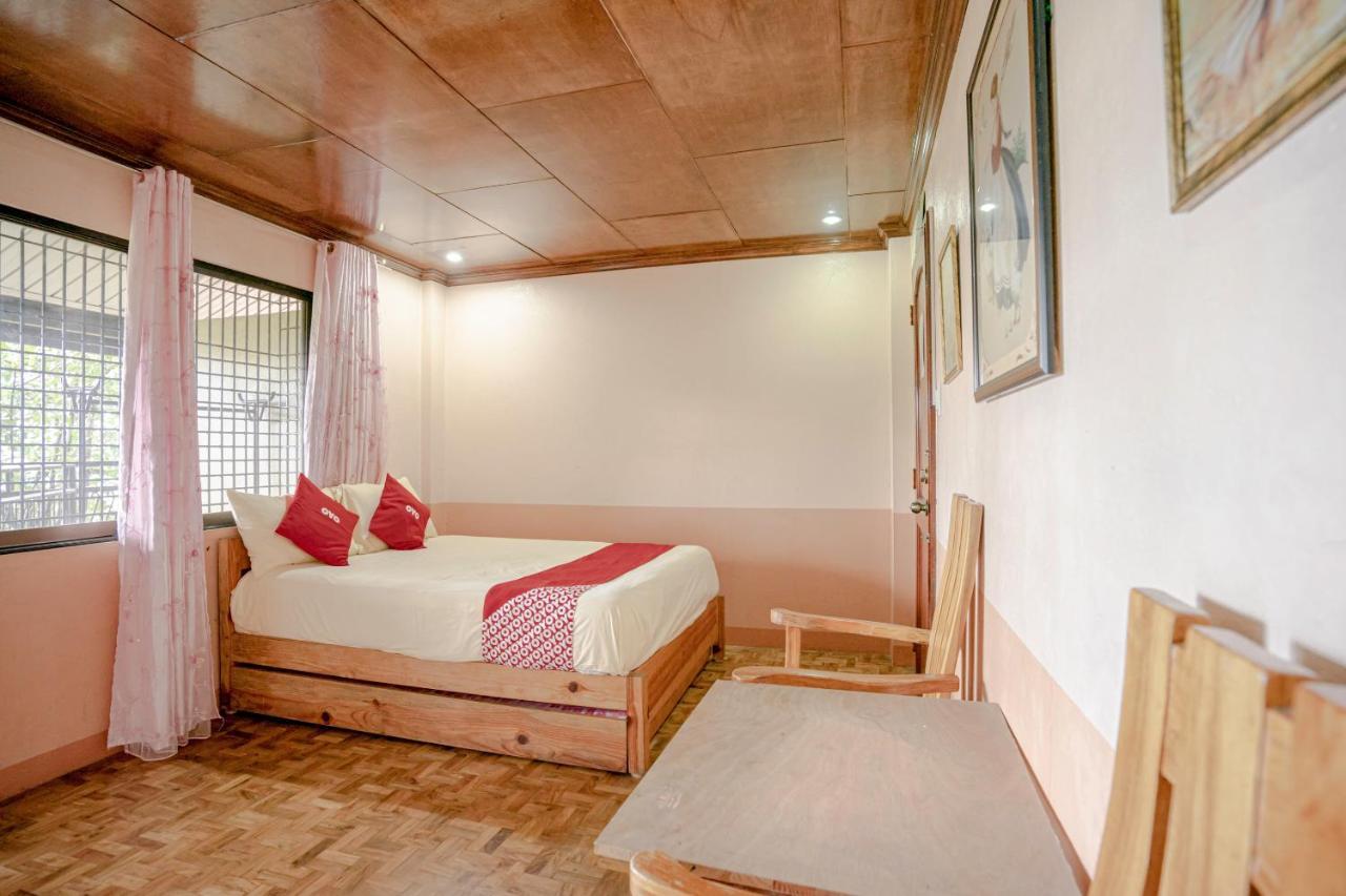Oyo 760 Tiptop Vacation Homes Baguio City Esterno foto